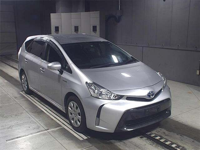 5169 Toyota Prius alpha ZVW41W 2016 г. (JU Gifu)